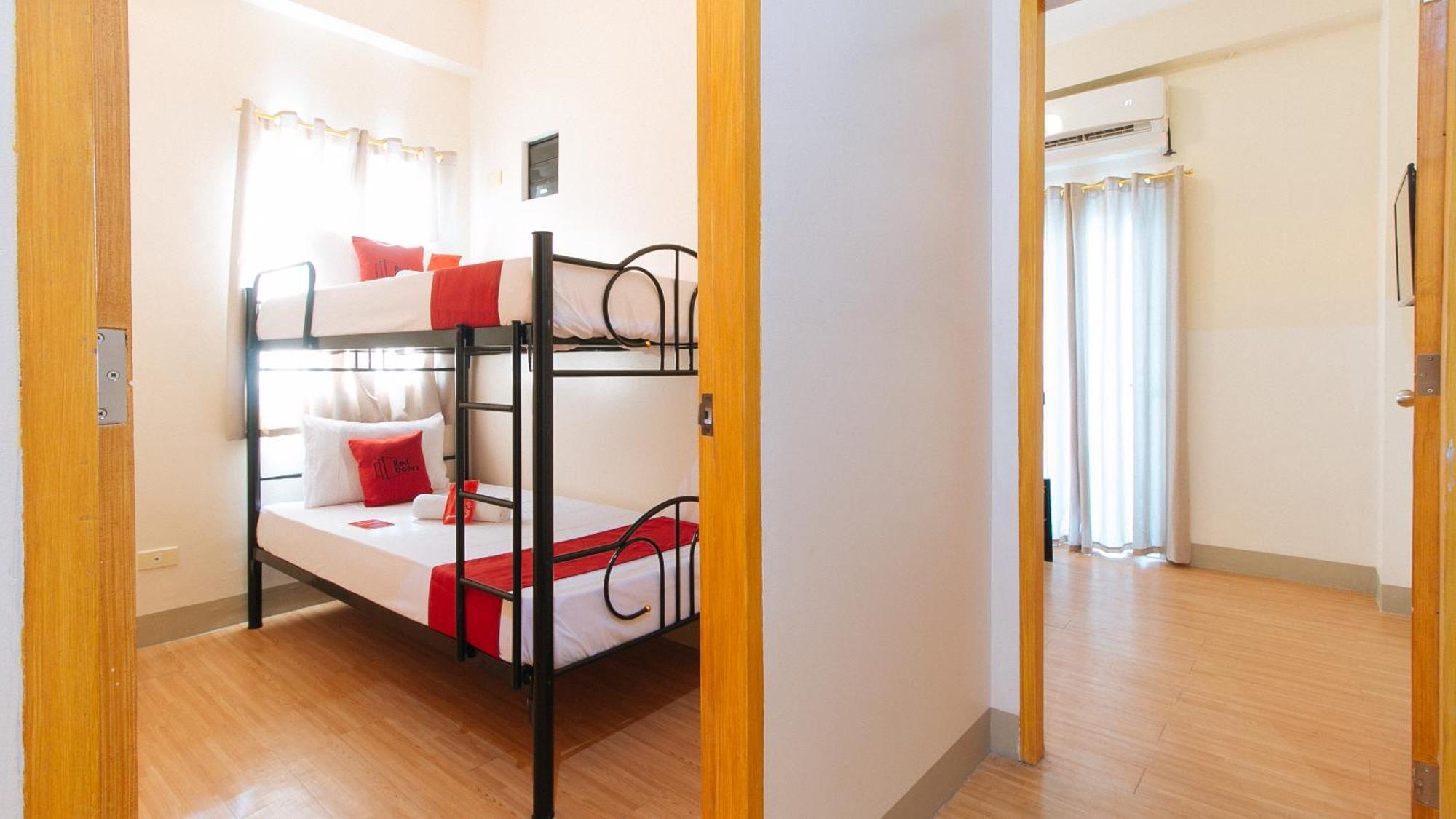 Reddoorz Plus At Alpina Heights Paranaque Paranaque City Kültér fotó