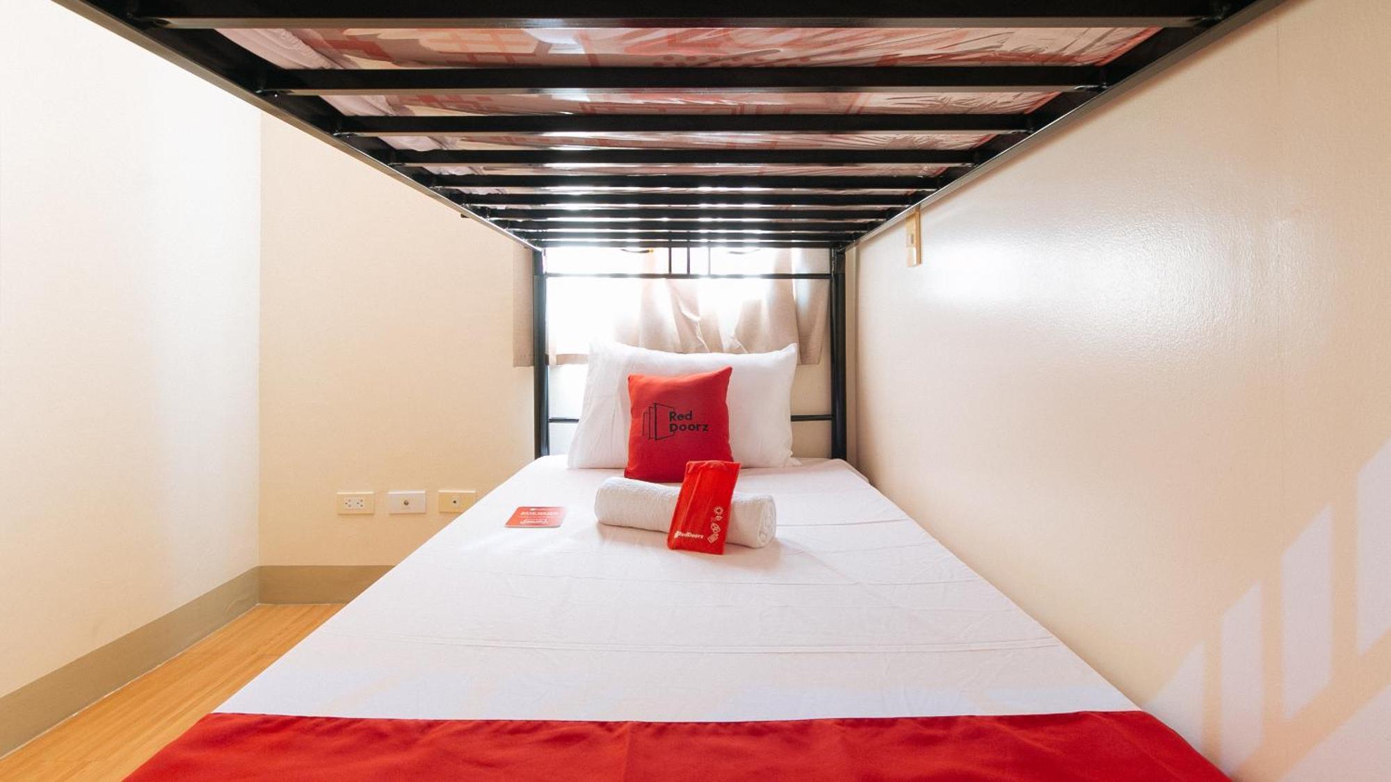 Reddoorz Plus At Alpina Heights Paranaque Paranaque City Kültér fotó