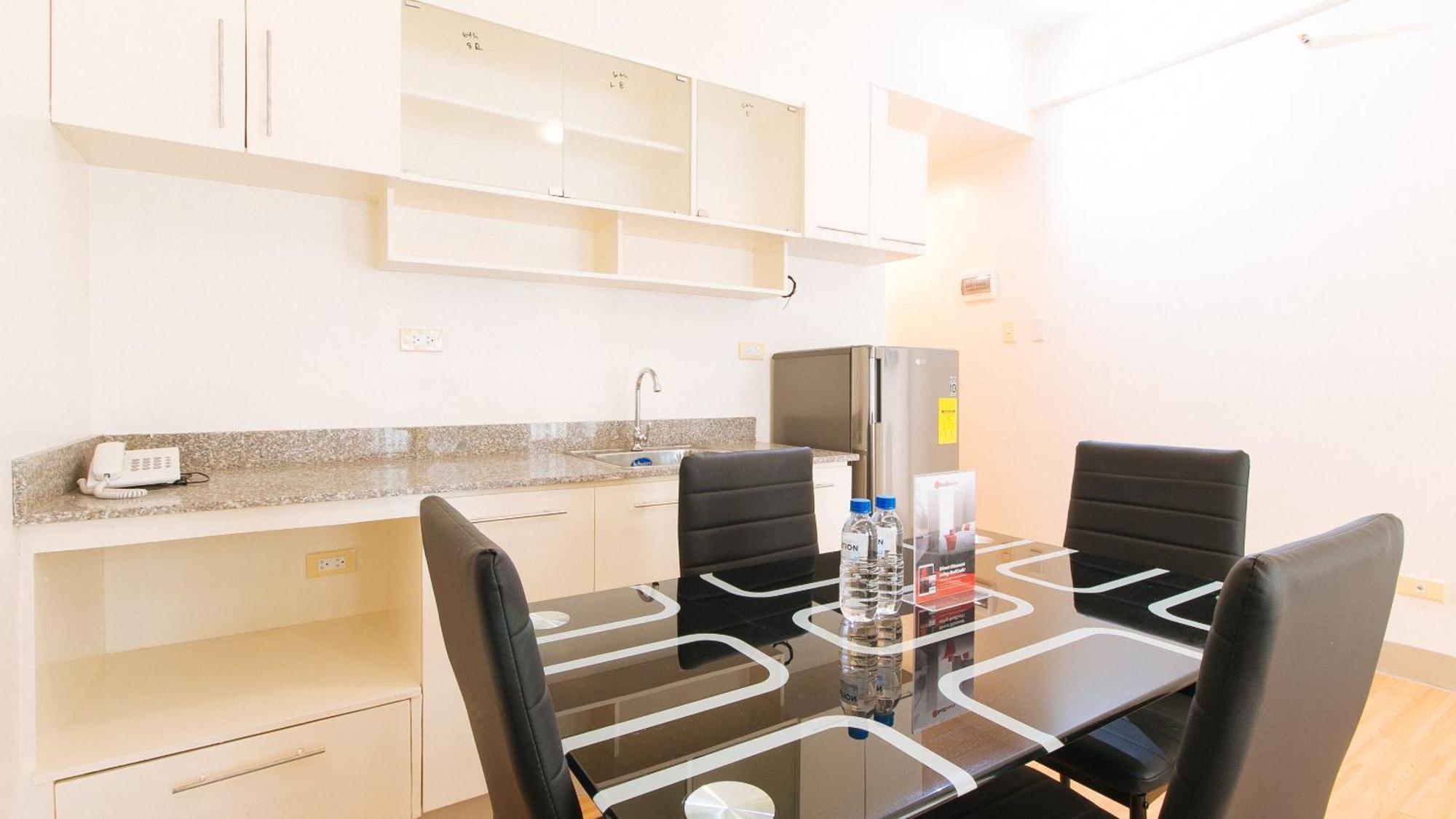 Reddoorz Plus At Alpina Heights Paranaque Paranaque City Kültér fotó