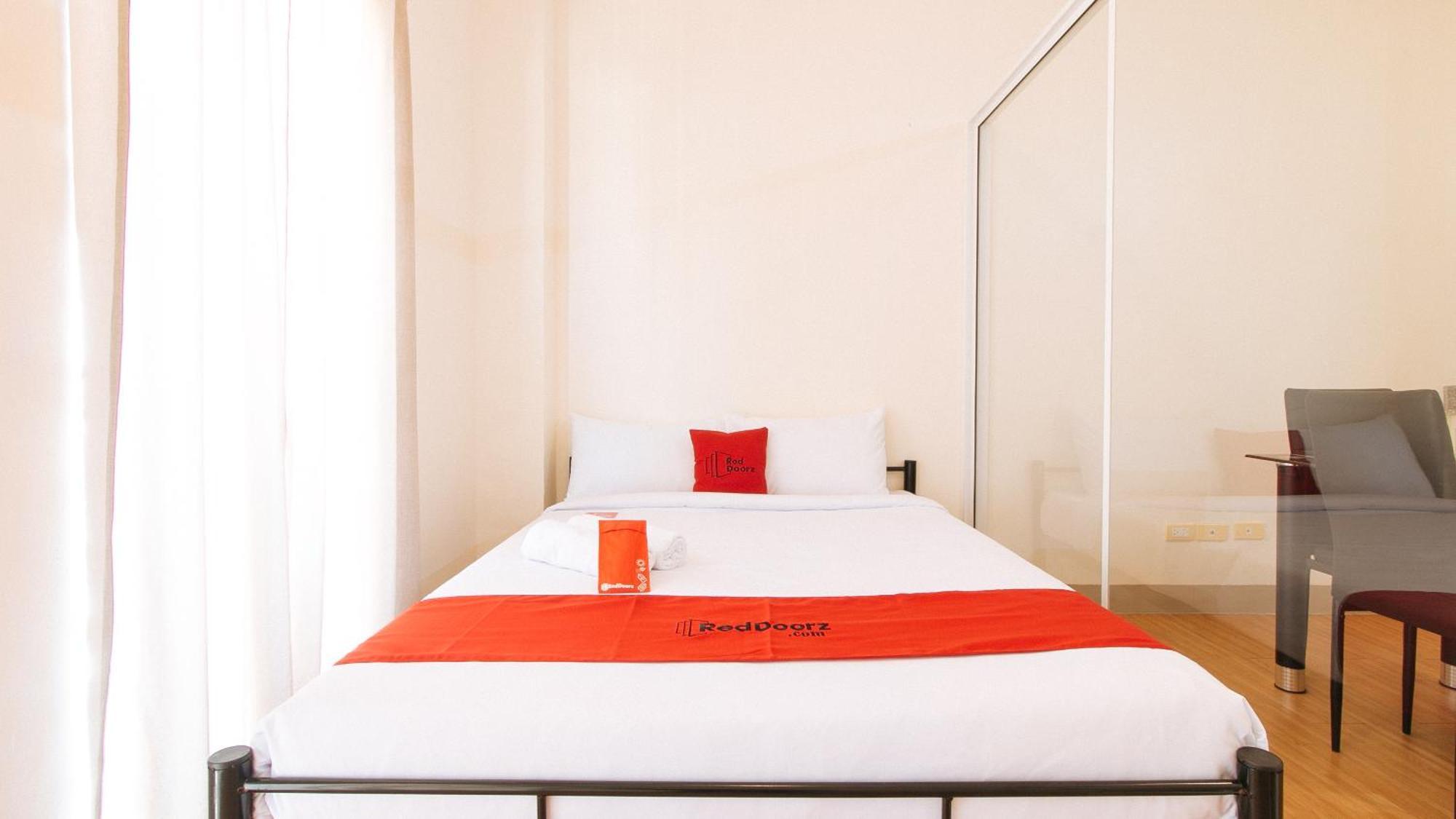 Reddoorz Plus At Alpina Heights Paranaque Paranaque City Kültér fotó