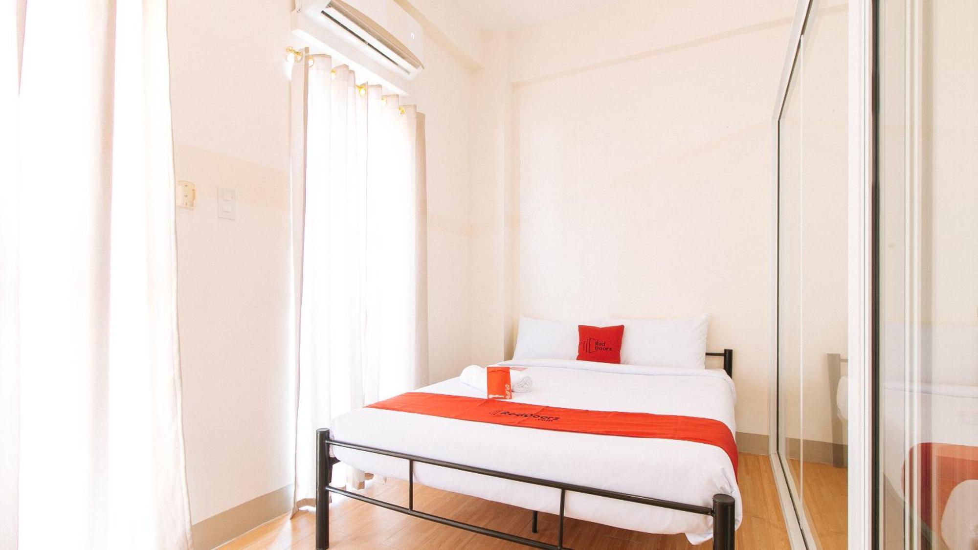 Reddoorz Plus At Alpina Heights Paranaque Paranaque City Kültér fotó